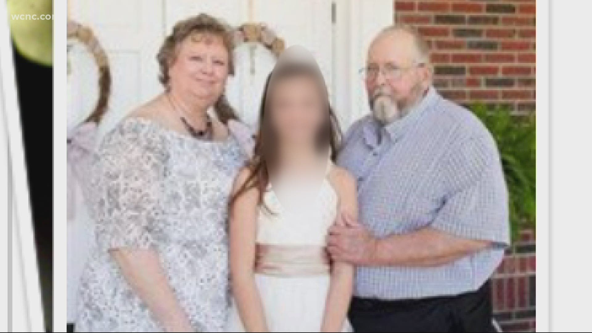 Lora and David passed away from COVID-19 complications on Saturday. The couple was married for 40 years, and leave behind their 14-year-old daughter.