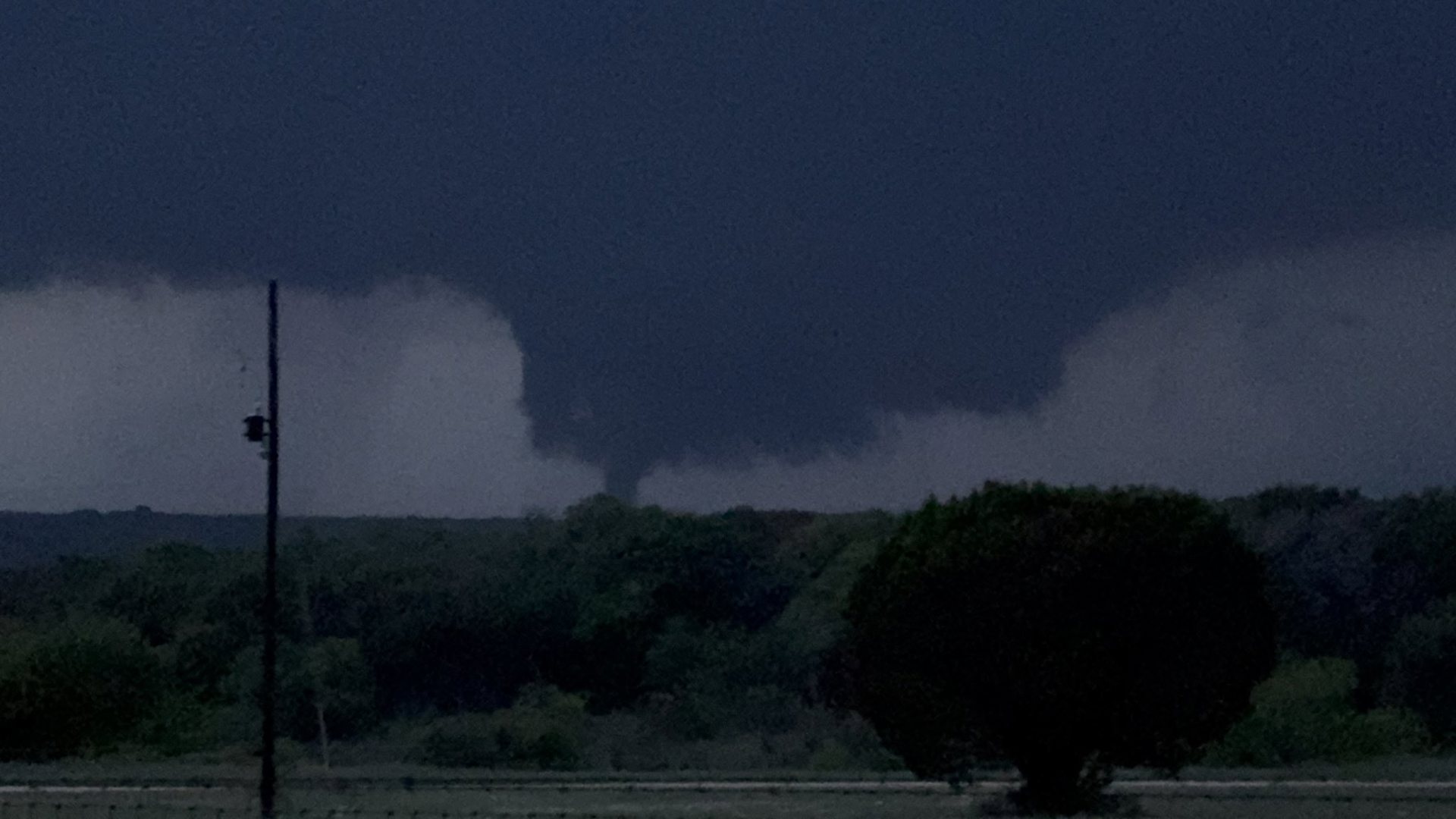 Tornadoes confirmed in Dallas-Fort Worth Metroplex Saturday | kvue.com