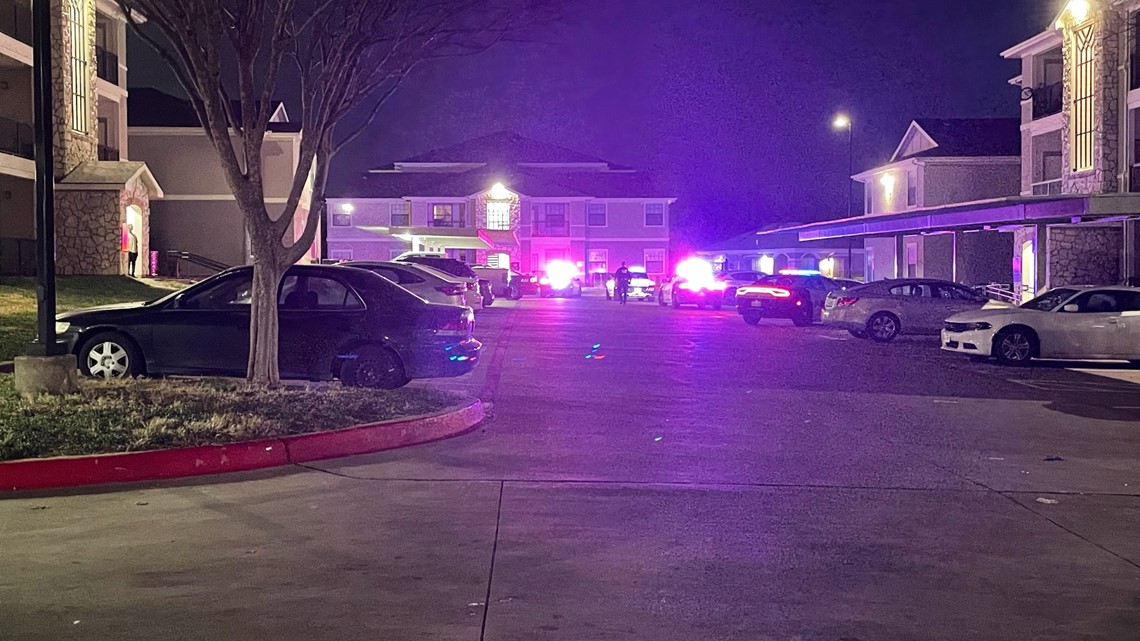 Sources: Multiple people shot at Dallas apartment complex - Vimarsana News