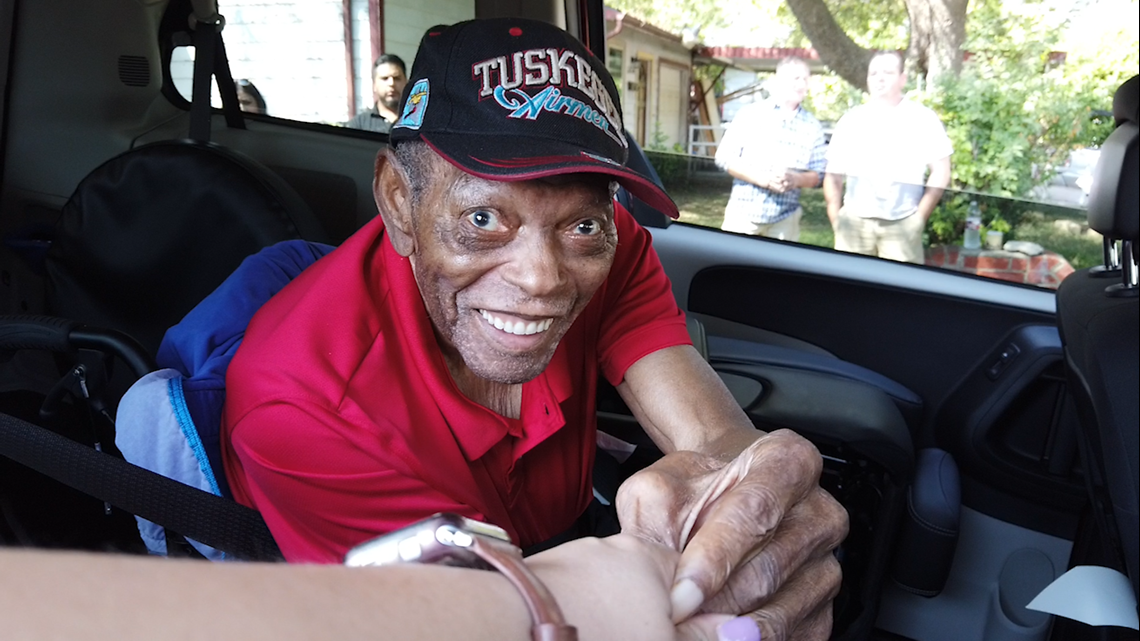 One of the last known surviving Tuskegee Airmen dies | kvue.com