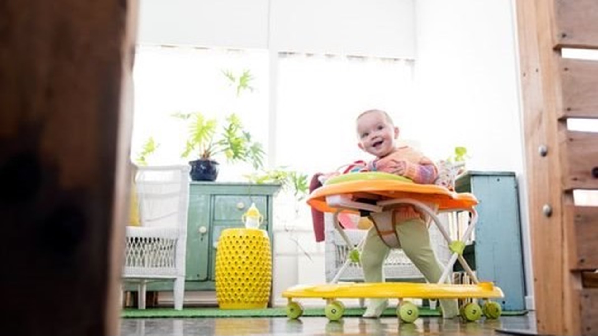 Consumer Reports calls for baby walker ban