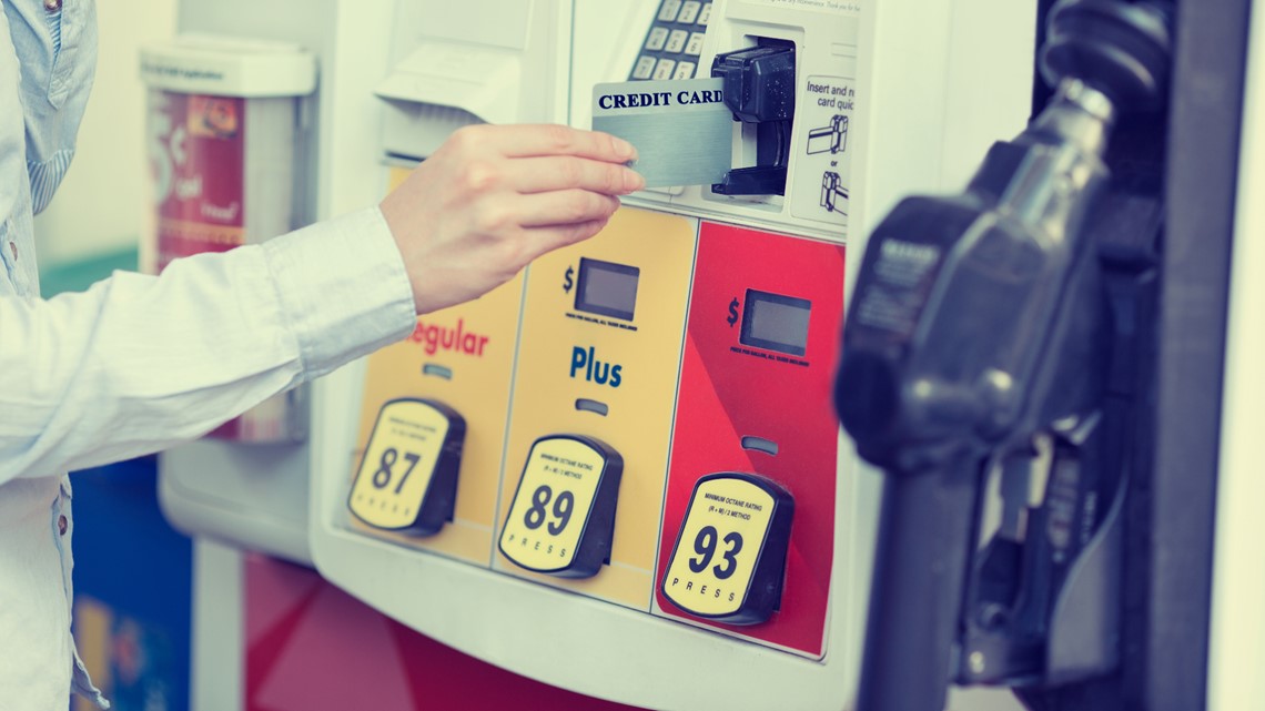 Report US average price of gas hits 4 for first time