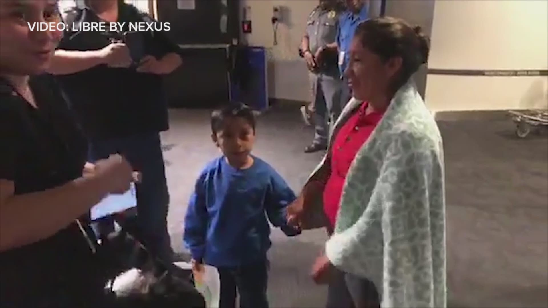 'Thank God you're with me, my love.' A Guatemalan mother was reunited with her son on Friday after they were separated while seeking asylum in the U.S. (Video: Libre by Nexus)