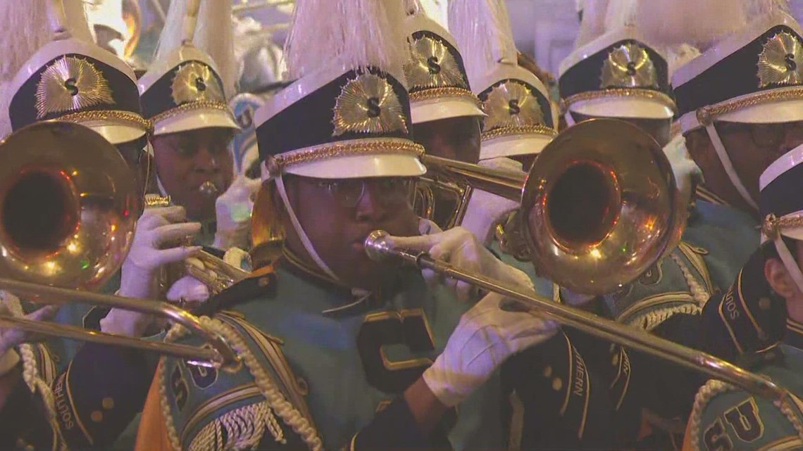 3 members of Southern University's Human Jukebox killed in crash - Vimarsana News