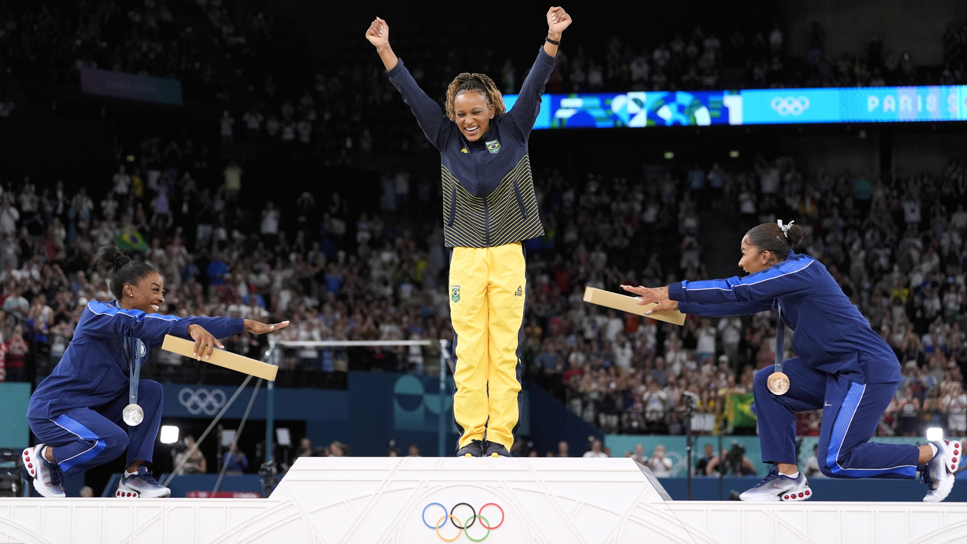 Simone Biles medals, floor finals Olympics 2025