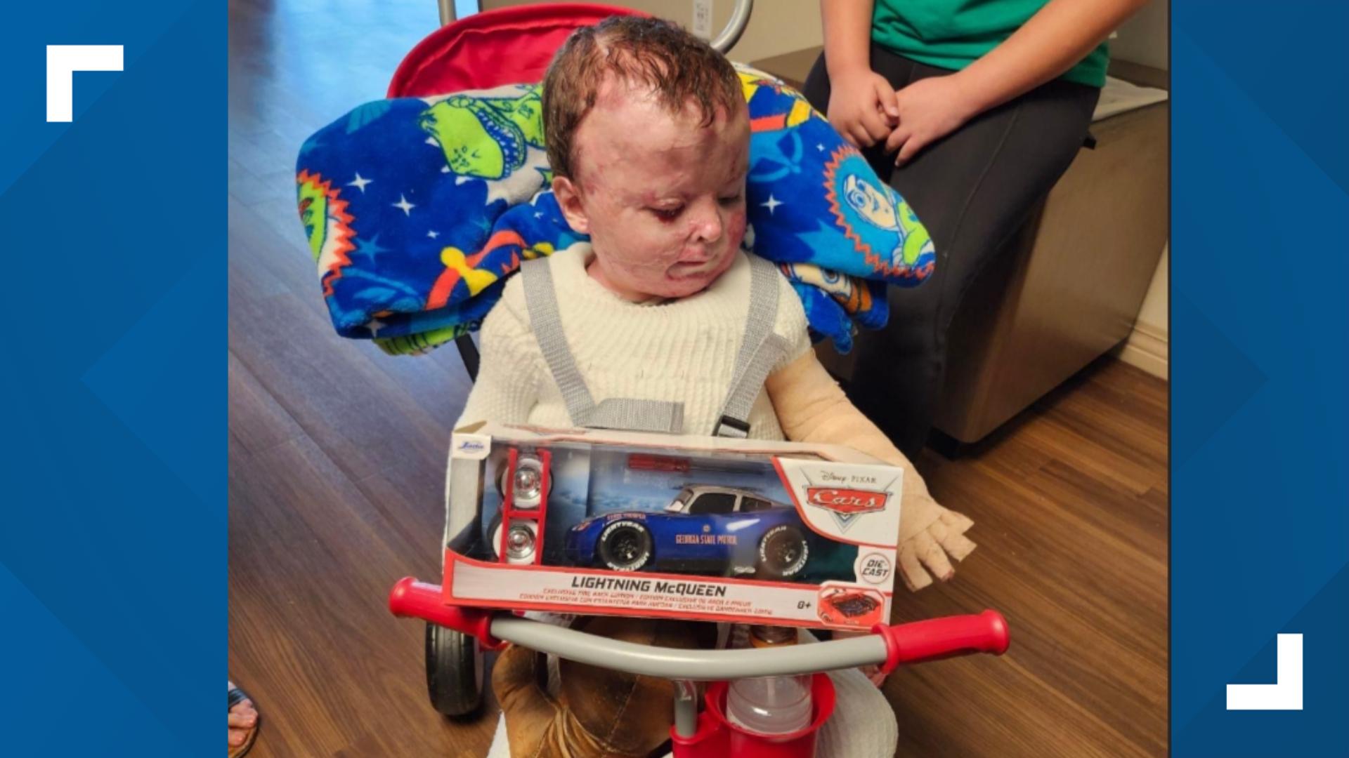 Boy leaves hospital after dad sets fire to car in police chase | kvue.com